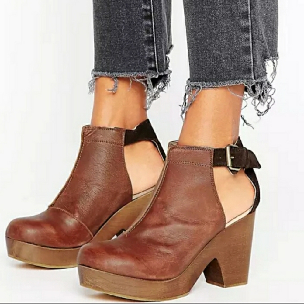 Free people amber orchard clog size 37.